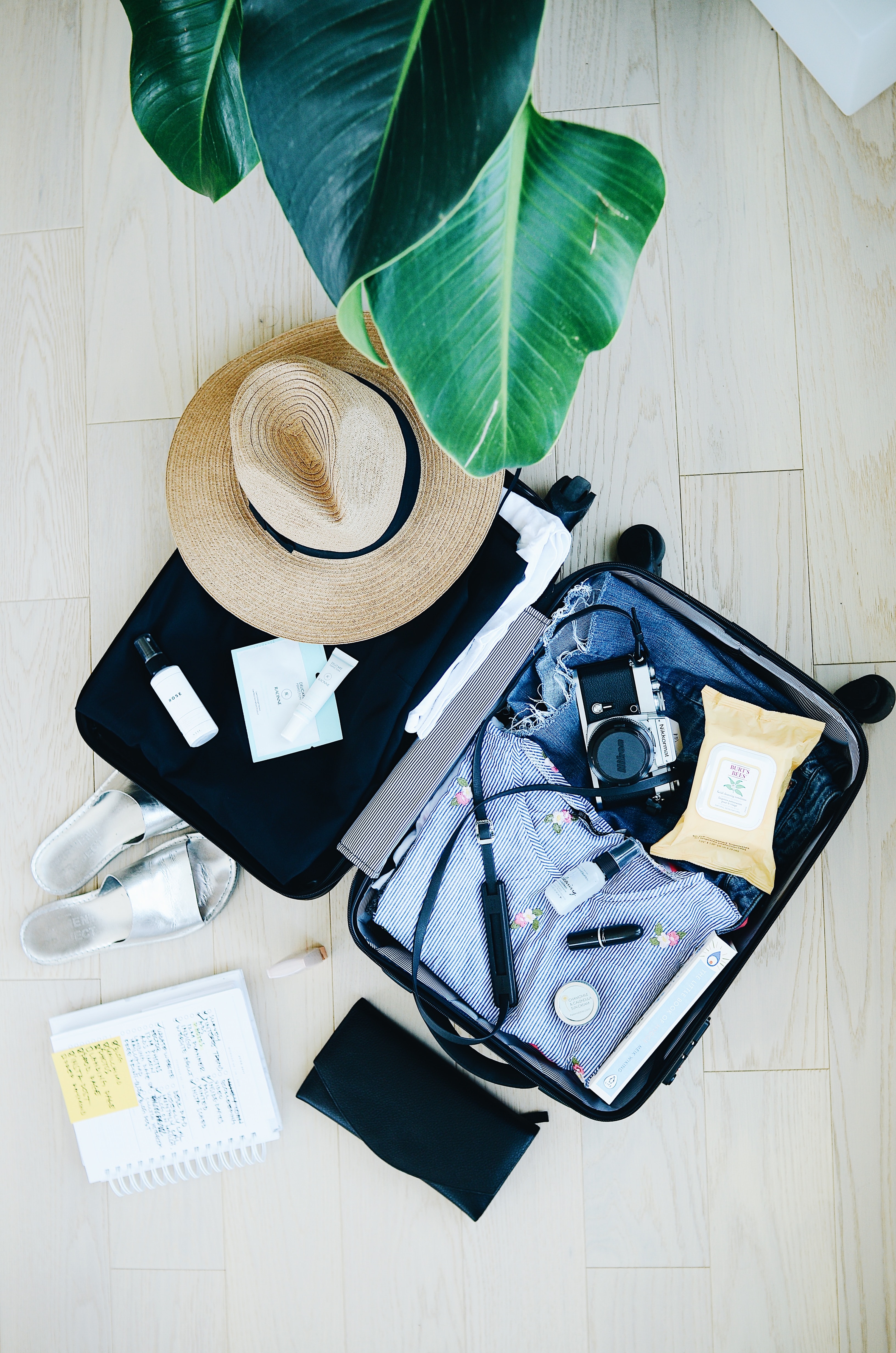 5 Accessories That Make Traveling Easier