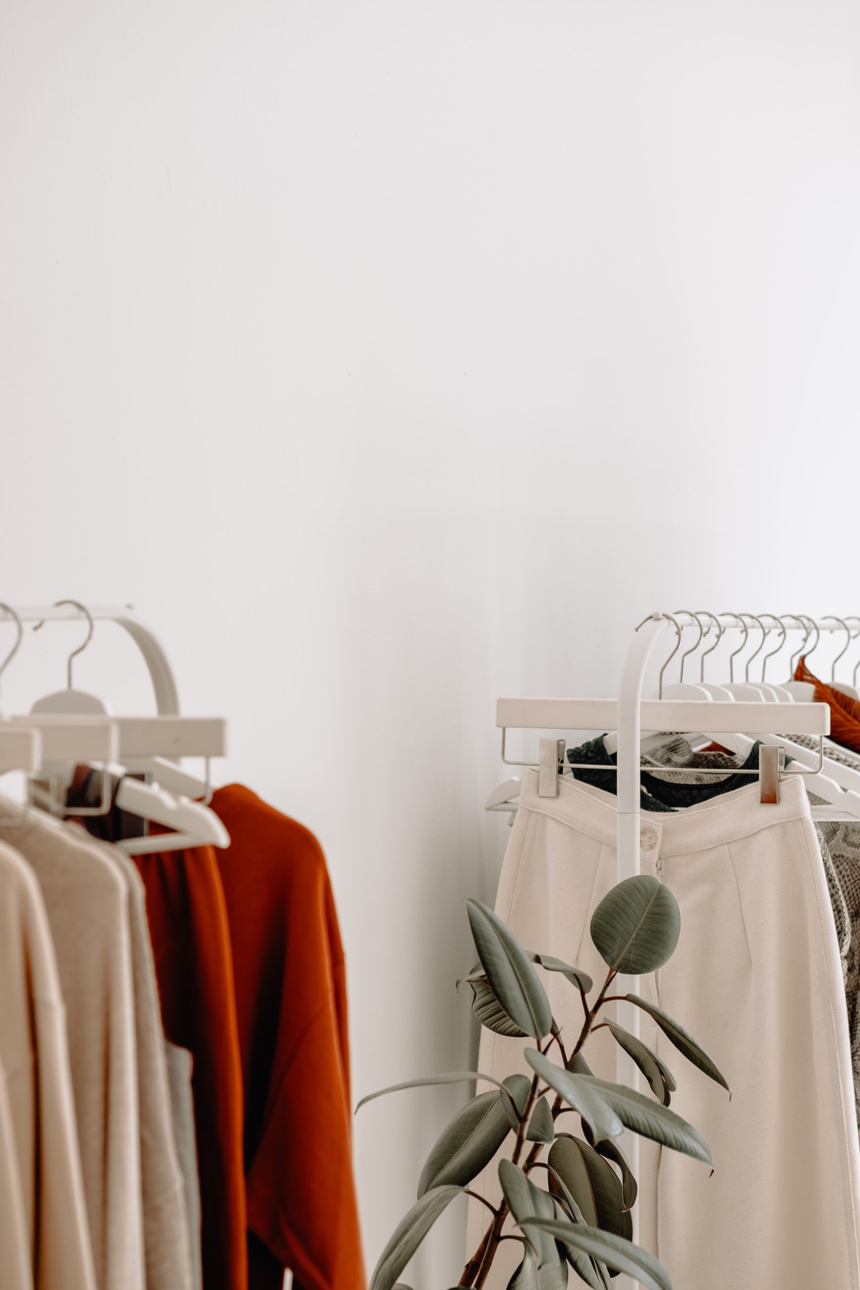 The 5 Benefits of Thrifting and Secondhand Clothing